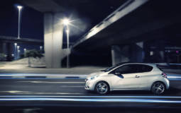 2013 Peugeot 208 Review