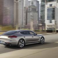 2014 Porsche Panamera Turbo S facelift unveiled