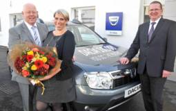 Dacia delivers its 10.000 car in the UK