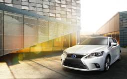 2014 Lexus CT 200h facelift revealed