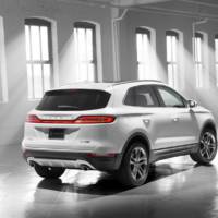 2014 Lincoln MKC unveiled