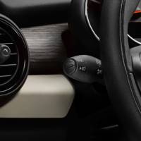 2014 Mini hatchback officially revealed