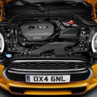 2014 Mini hatchback officially revealed