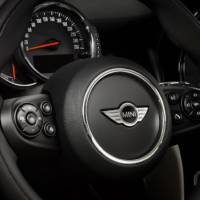 2014 Mini hatchback officially revealed