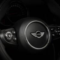 2014 Mini hatchback officially revealed