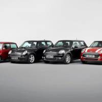 2014 Mini hatchback officially revealed