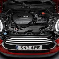 2014 Mini hatchback officially revealed