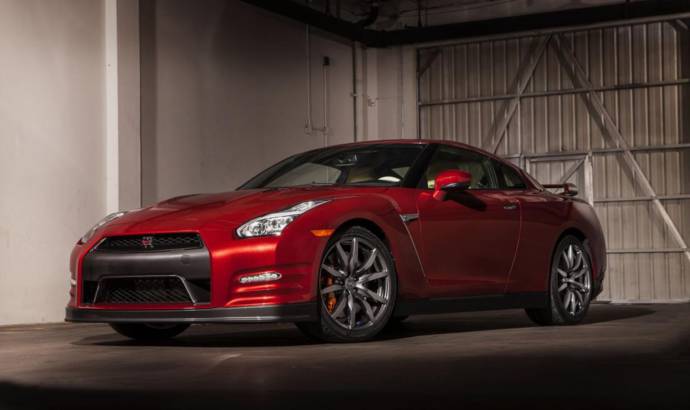 2014 Nissan GT-R unveiled