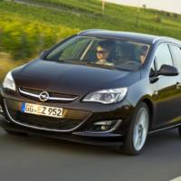 2014 Opel Astra revealed with new engine