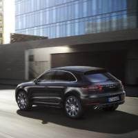 2014 Porsche Macan - The Baby Cayenne is here
