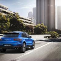 2014 Porsche Macan - The Baby Cayenne is here