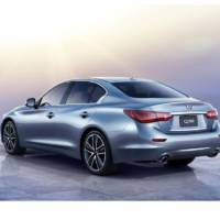 Infiniti Q50 updated with new 2.0 liter turbo Mercedes engine