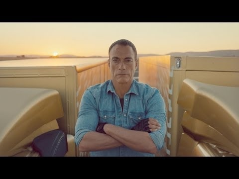 Jean Claude Van Damme, epic split between two Volvo trucks - VIDEO