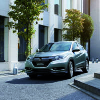 Honda Vezel small SUV unveiled
