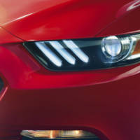 2014 Ford Mustang - photos and info