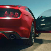 2014 Ford Mustang - photos and info