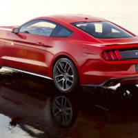 2014 Ford Mustang - photos and info