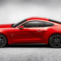 2014 Ford Mustang - photos and info
