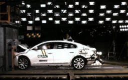 Buick LaCrosse receives 5 stars in NHTSA