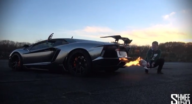 VIDEO: How to cook you Christmas meal with an Aventador