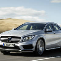 2014 Mercedes GLA45 AMG unveiled