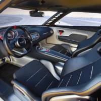Kia GT4 Stinger makes public debut