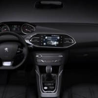 Peugeot 308 SW gets detailed