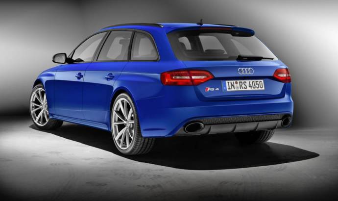 2014 Audi RS4 Avant Nogaro - celebrates 20 years from the debut of the Avant RS2