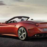 2014 Ferrari California-T - A slightly facelift for the Italian convertible