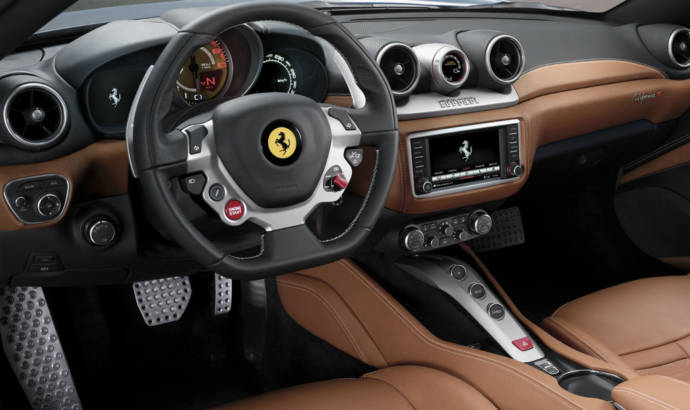 2014 Ferrari California-T - A slightly facelift for the Italian convertible