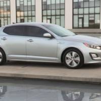 2014 Kia Optima Hybrid facelift unveiled