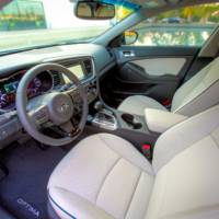 2014 Kia Optima Hybrid facelift unveiled