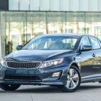 2014 Kia Optima Hybrid facelift unveiled