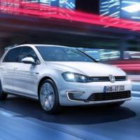 2014 Volkswagen Golf GTE plug-in hybrid revealed