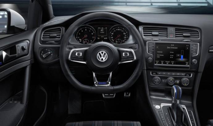 2014 Volkswagen Golf GTE plug-in hybrid revealed