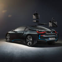 BMW i8 Louis Vuitton luggage