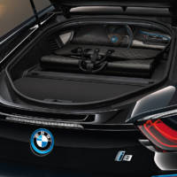 BMW i8 Louis Vuitton luggage