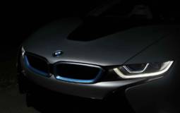 BMW i8, first production car with laser lights, starting autumn 2014