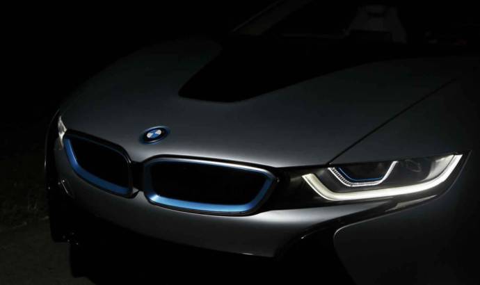 BMW i8, first production car with laser lights, starting autumn 2014