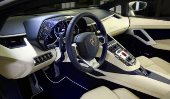 Lamborghini Aventador Roadster Ad Personam customization