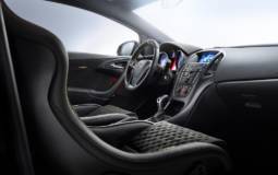 Opel Astra OPC Extreme uncovered