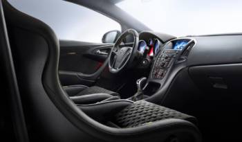 Opel Astra OPC Extreme uncovered