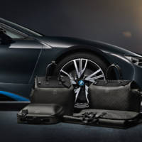 BMW i8 Louis Vuitton luggage