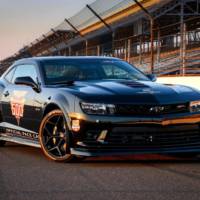 2014 Chevrolet Camaro Z/28 Indianapolis 500 Pace Car revealed