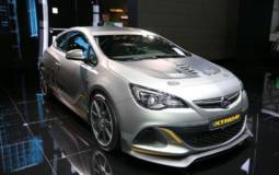 2014 Opel Astra OPC Extreme bows in Geneva