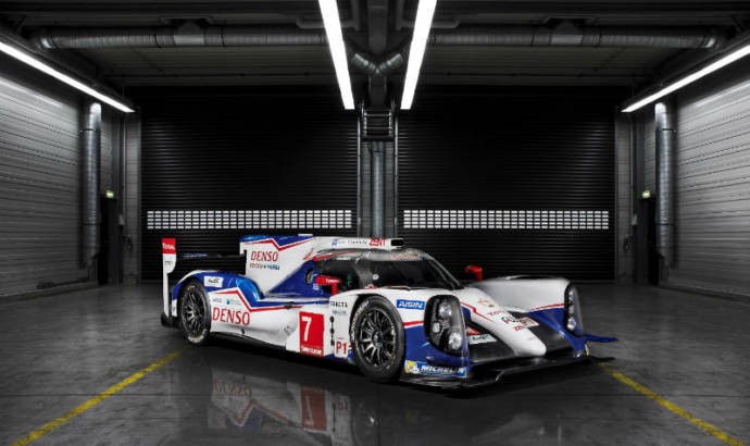 2014 Toyota TS040 Hybrid unveiled