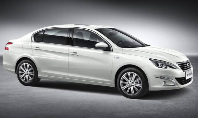 2014 Peugeot 408 Sedan details and photos