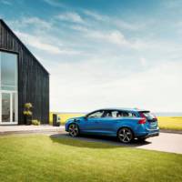 2014 Volvo V60 Plug-in Hybrid with R-Design package - Official pictures and details