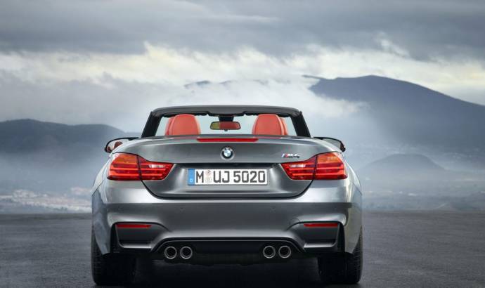 2015 BMW M4 Convertible unveiled