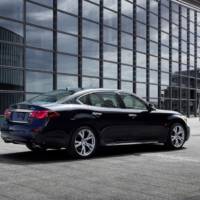 2015 Infiniti Q70 facelift unveiled